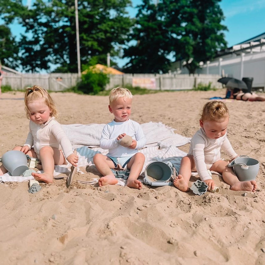 Calla and Friends Ellie Silicone Beach Toy Set | Playroom Avenue