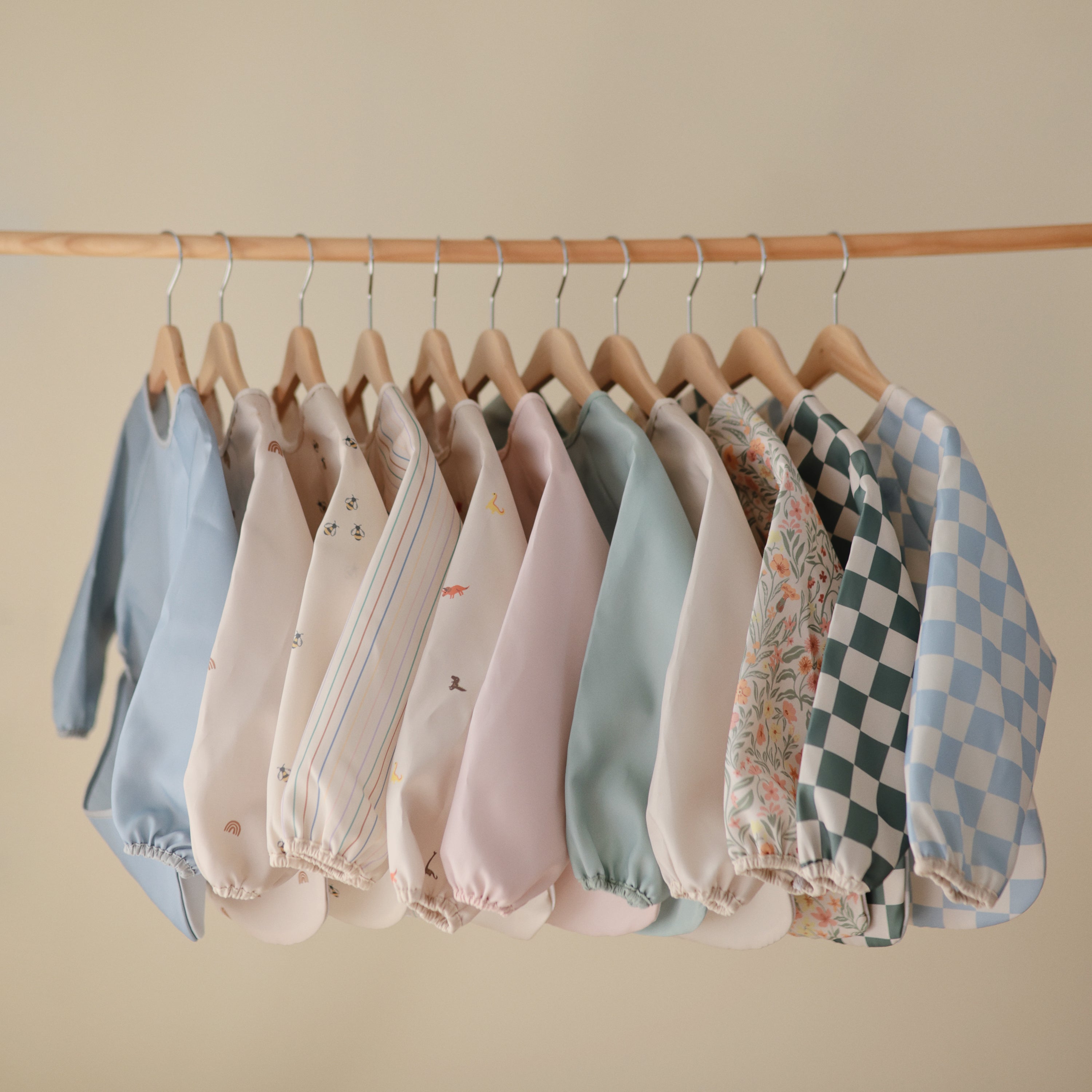 Mushie Long Sleeve Bib | Playroom Avenue