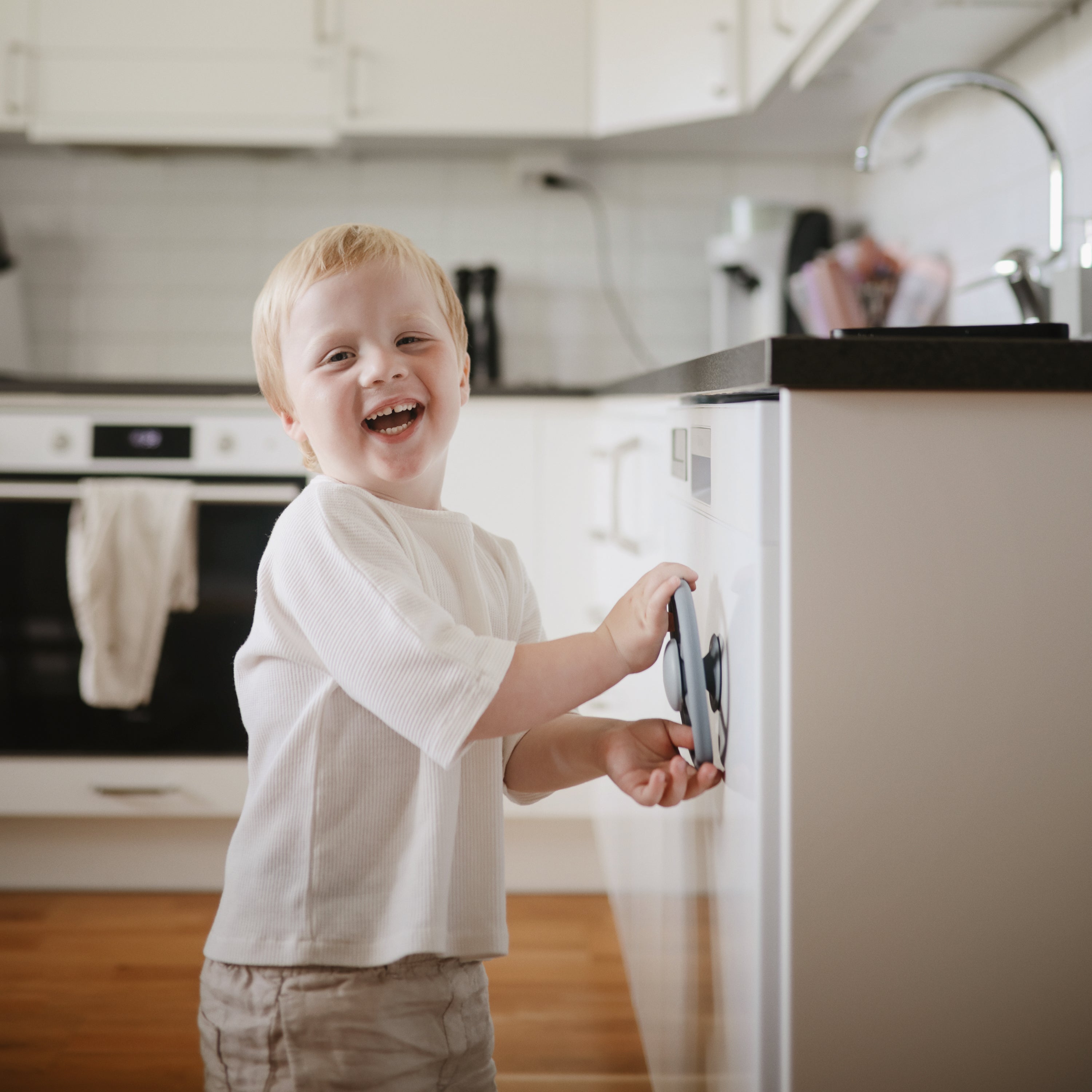 Mushie Suction Spinner Toy | Playroom Avenue