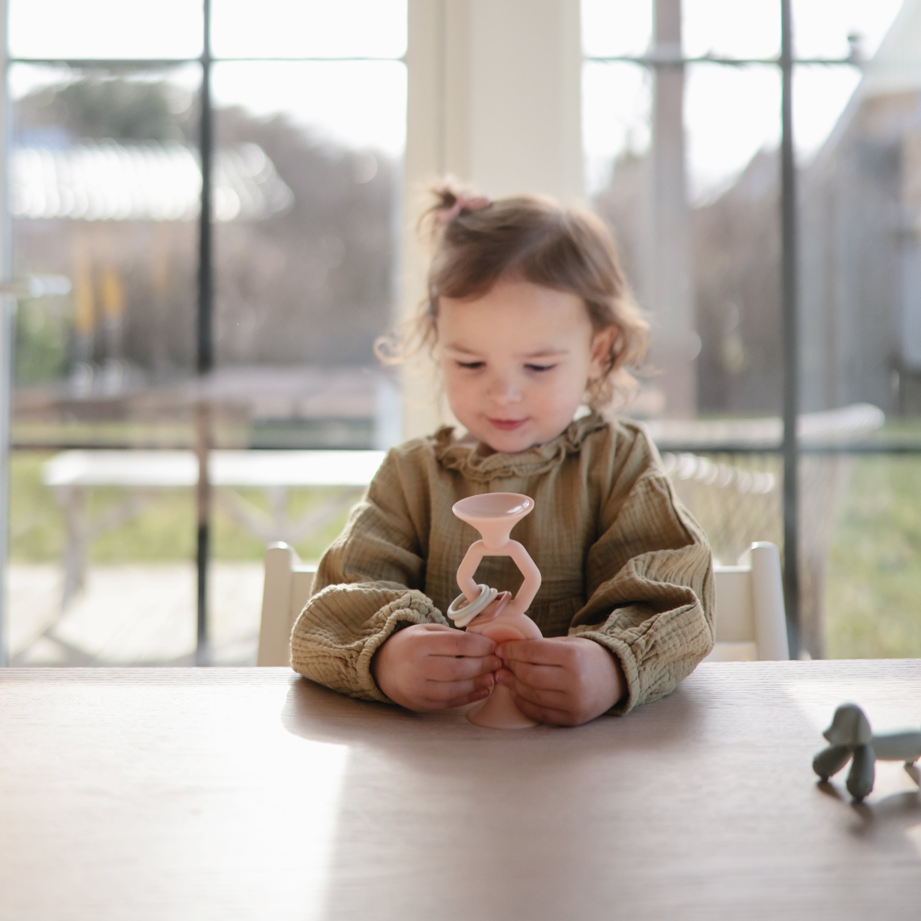 Mushie HexaPop Suction Toy | Playroom Avenue