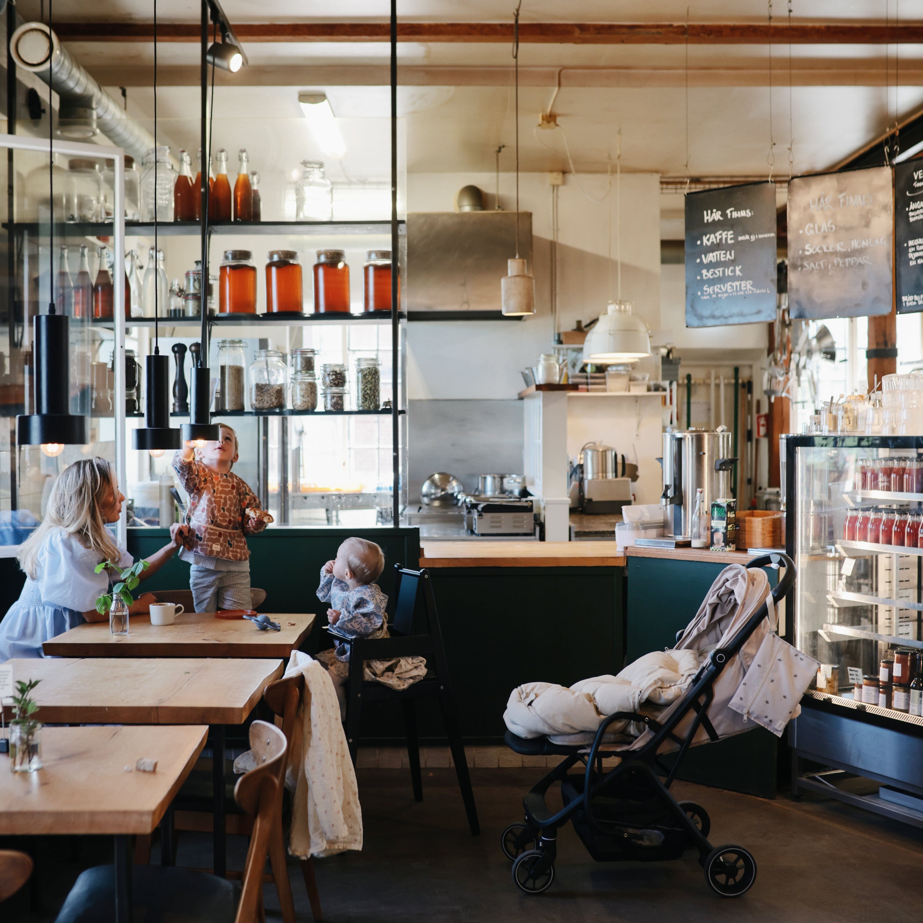 Mushie Long Sleeve Bib | Playroom Avenue