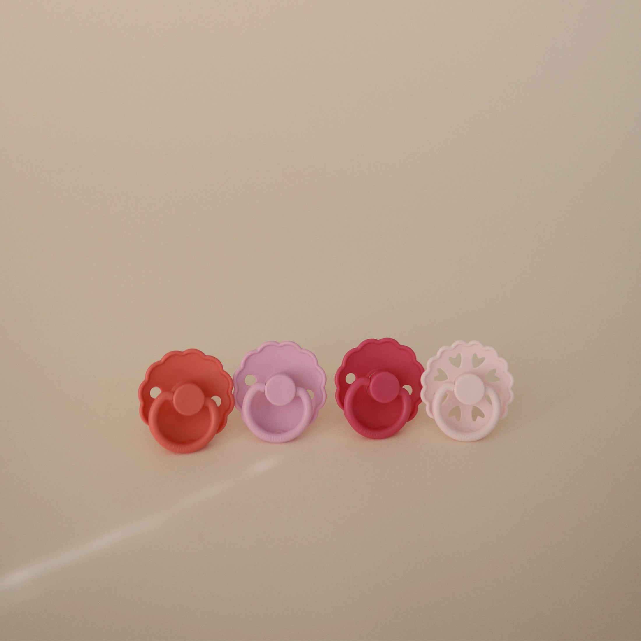 FRIGG Natural Rubber Pacifier 4-Pack | Playroom Avenue