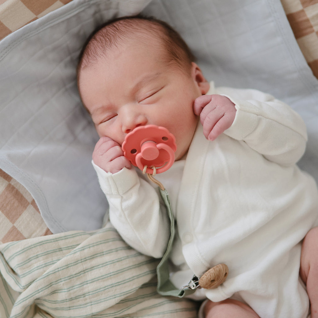 FRIGG Natural Rubber Pacifier 4-Pack | Playroom Avenue