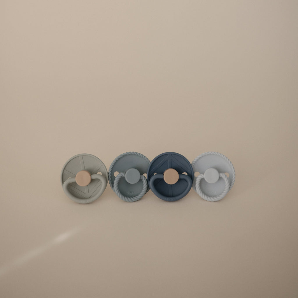 FRIGG Natural Rubber Pacifier 4-Pack | Playroom Avenue