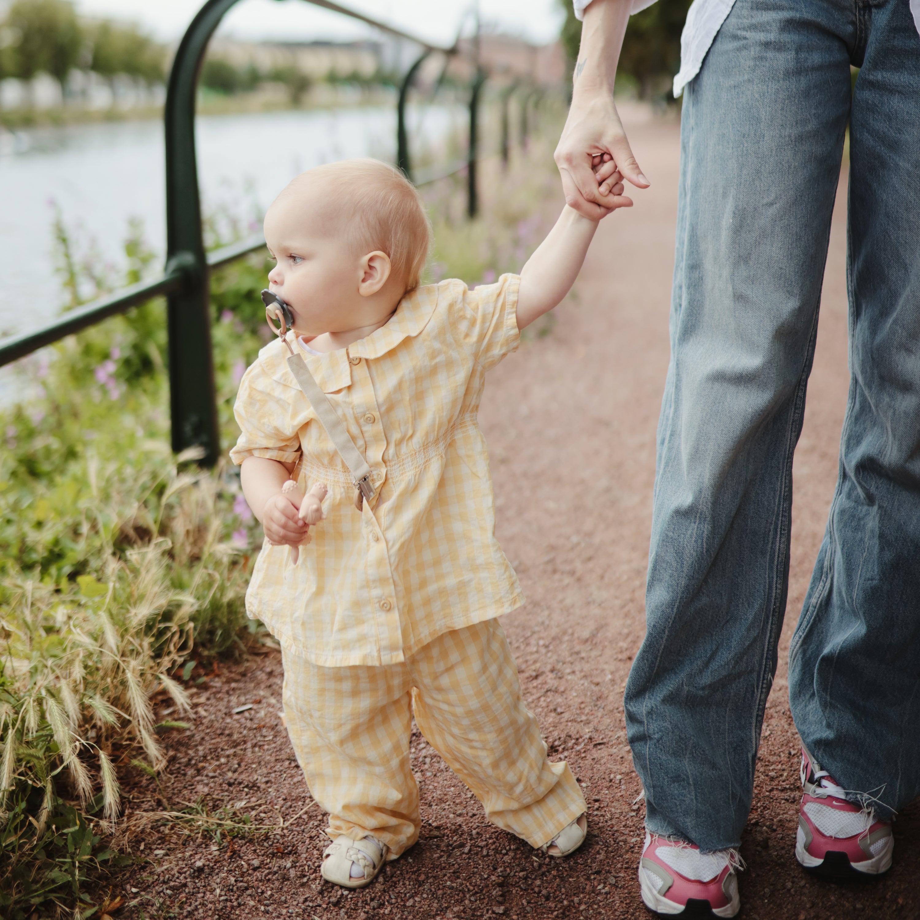 Mushie Linen Pacifier Clip 2-Pack | Playroom Avenue