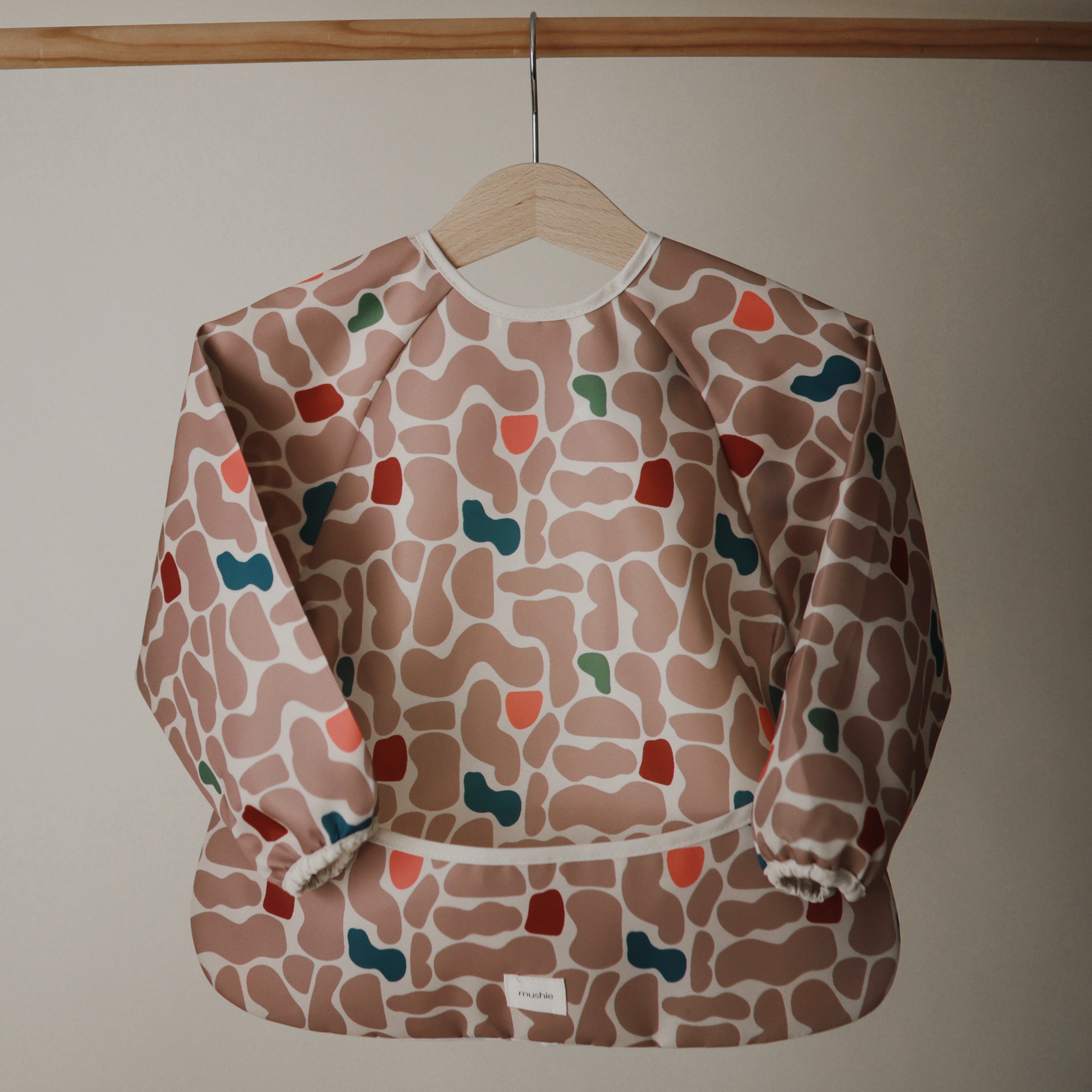Mushie Long Sleeve Bib | Playroom Avenue