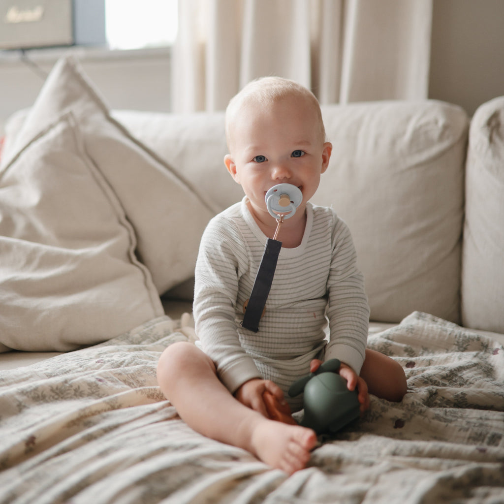 FRIGG Silicone Pacifier 4-Pack | Playroom Avenue