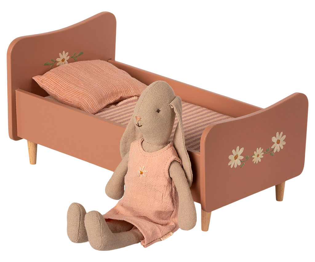 Maileg Wooden Bed, Miniature - Rose | Playroom Avenue
