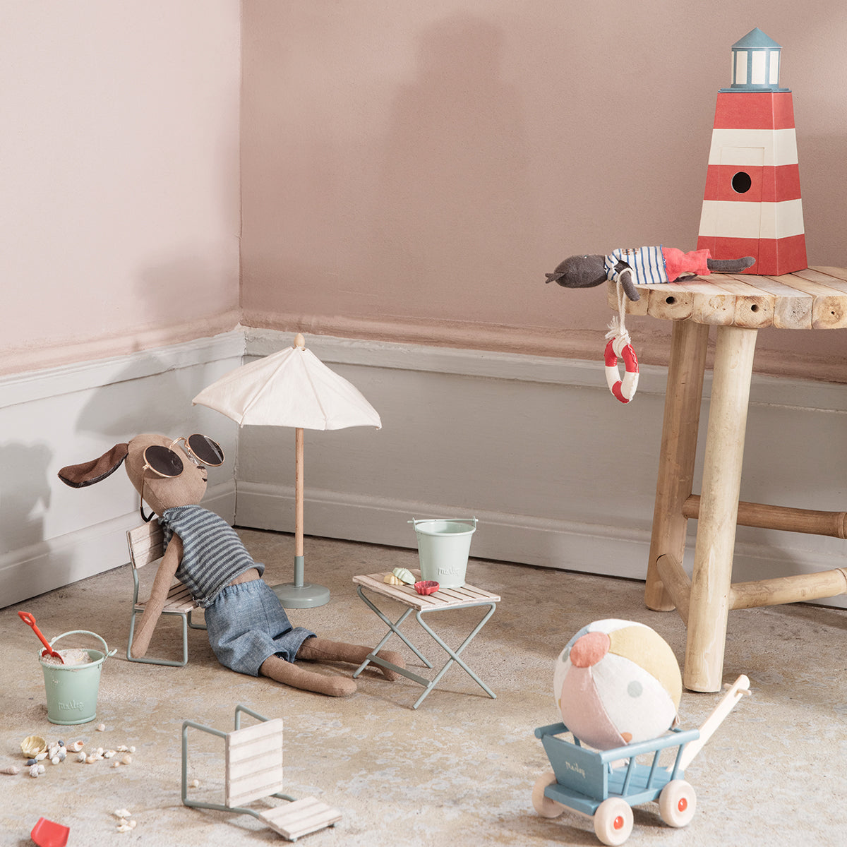 Maileg Miniature Sunshade | Playroom Avenue