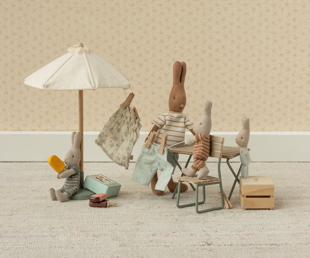 Maileg Miniature Sunshade | Playroom Avenue