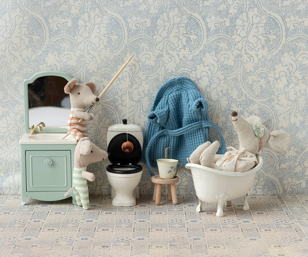Maileg Bathtub, Mouse | Playroom Avenue
