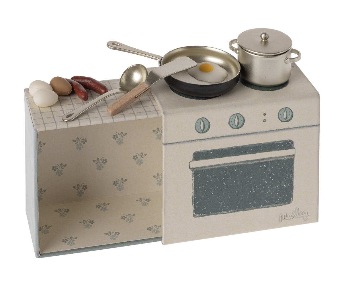 Maileg Cooking Set, Mouse | Playroom Avenue