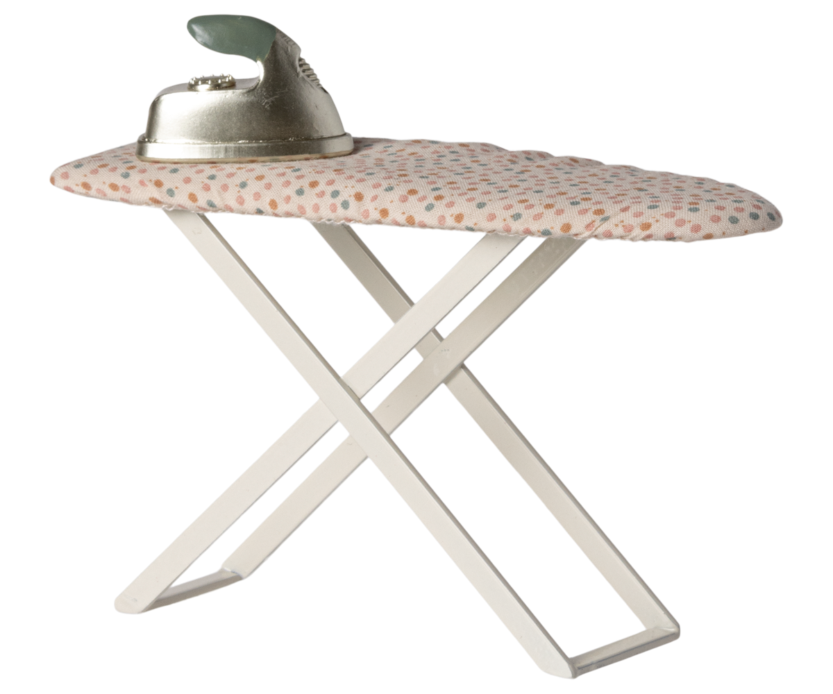 Maileg Iron and ironing board, Mouse | Playroom Avenue