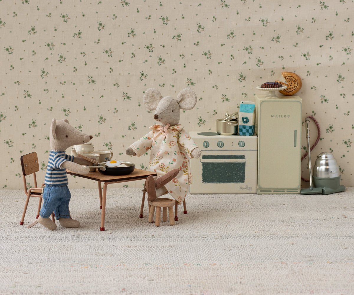 Maileg Table and chair set, Mouse - Dark powder | Playroom Avenue