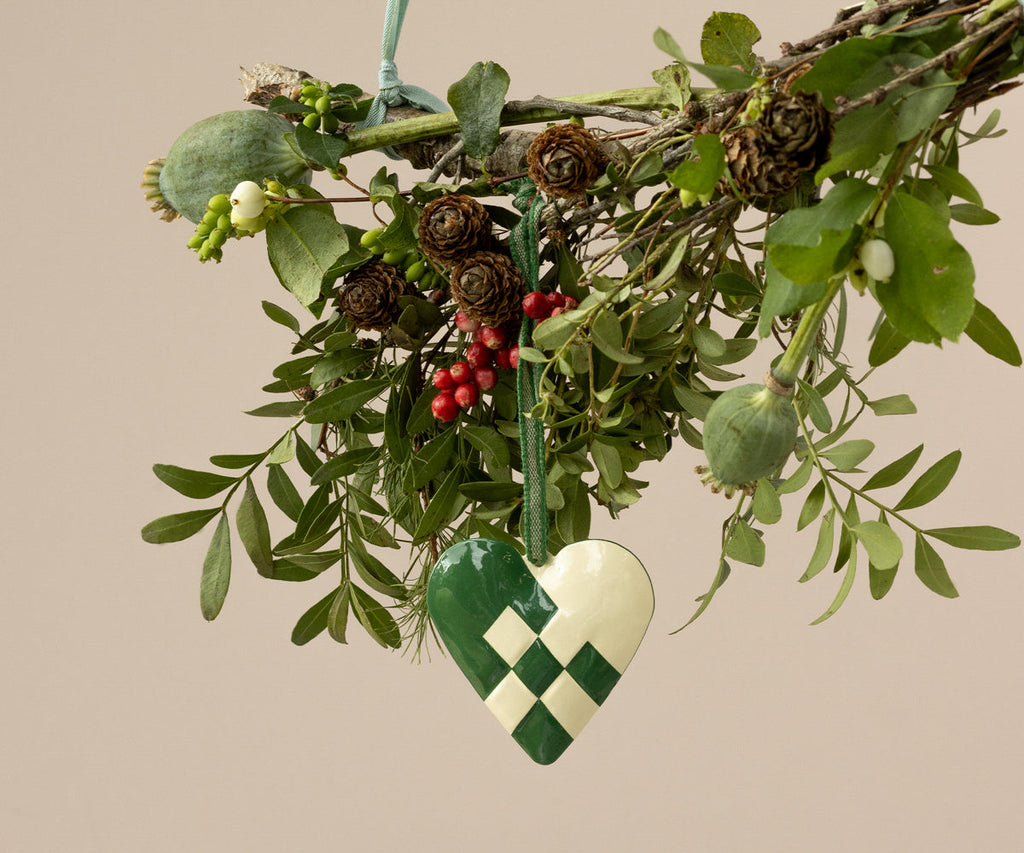 Maileg Metal ornament, Small heart - Dark green | Playroom Avenue