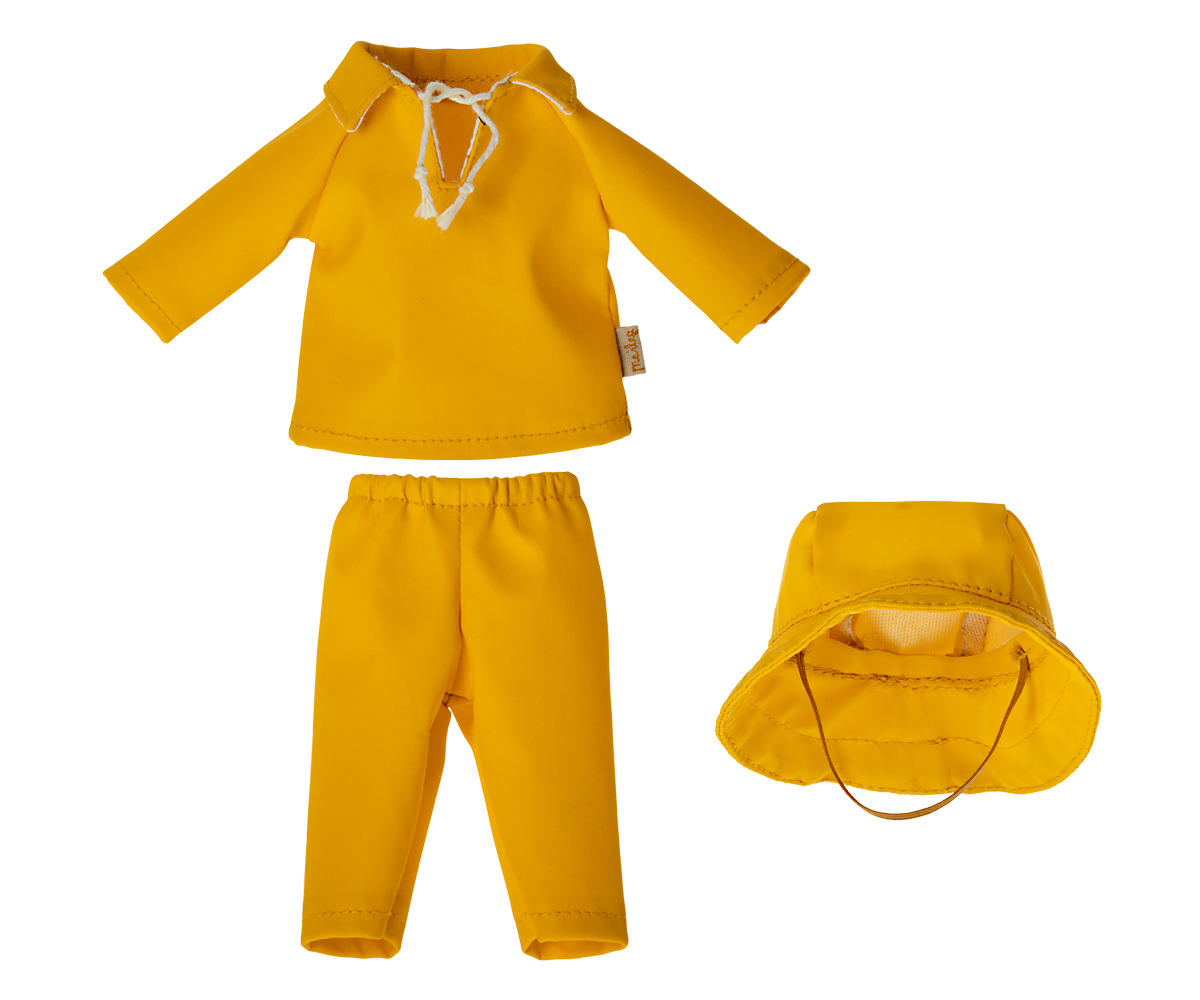 Maileg Rainwear & Hat, Teddy Dad | Playroom Avenue