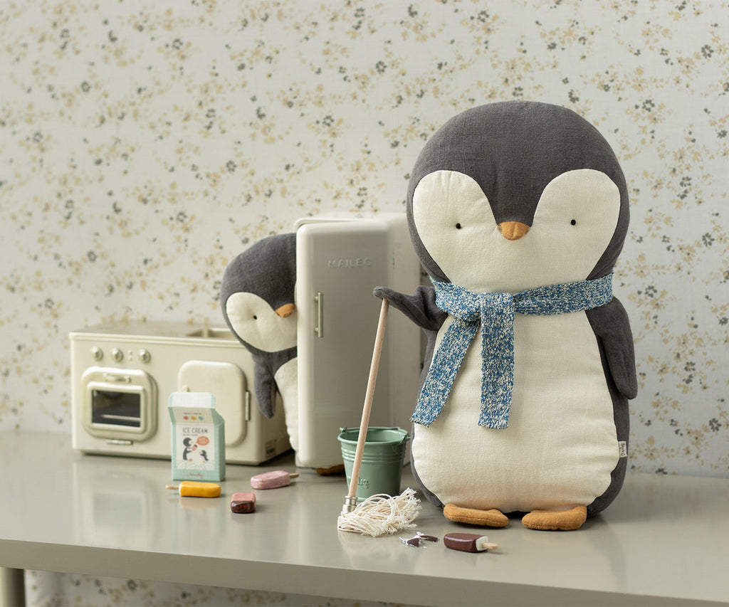 Maileg Penguin, Medium | Playroom Avenue
