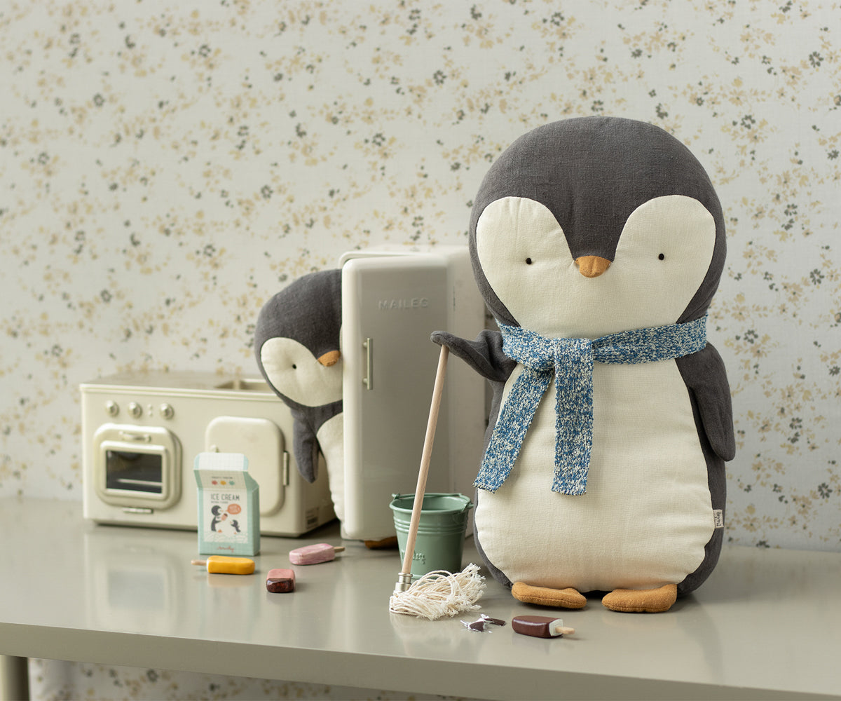 Maileg Penguin, Medium | Playroom Avenue