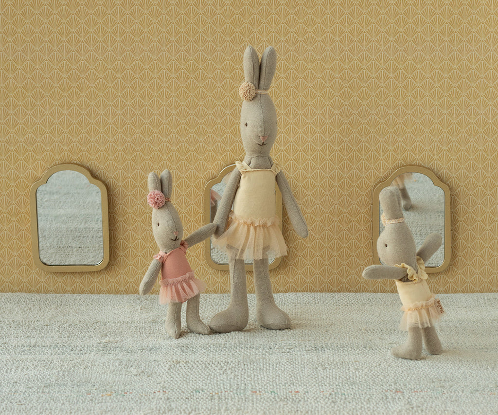 Maileg Rabbit, Micro - Ballet suit and skirt rose | Playroom Avenue