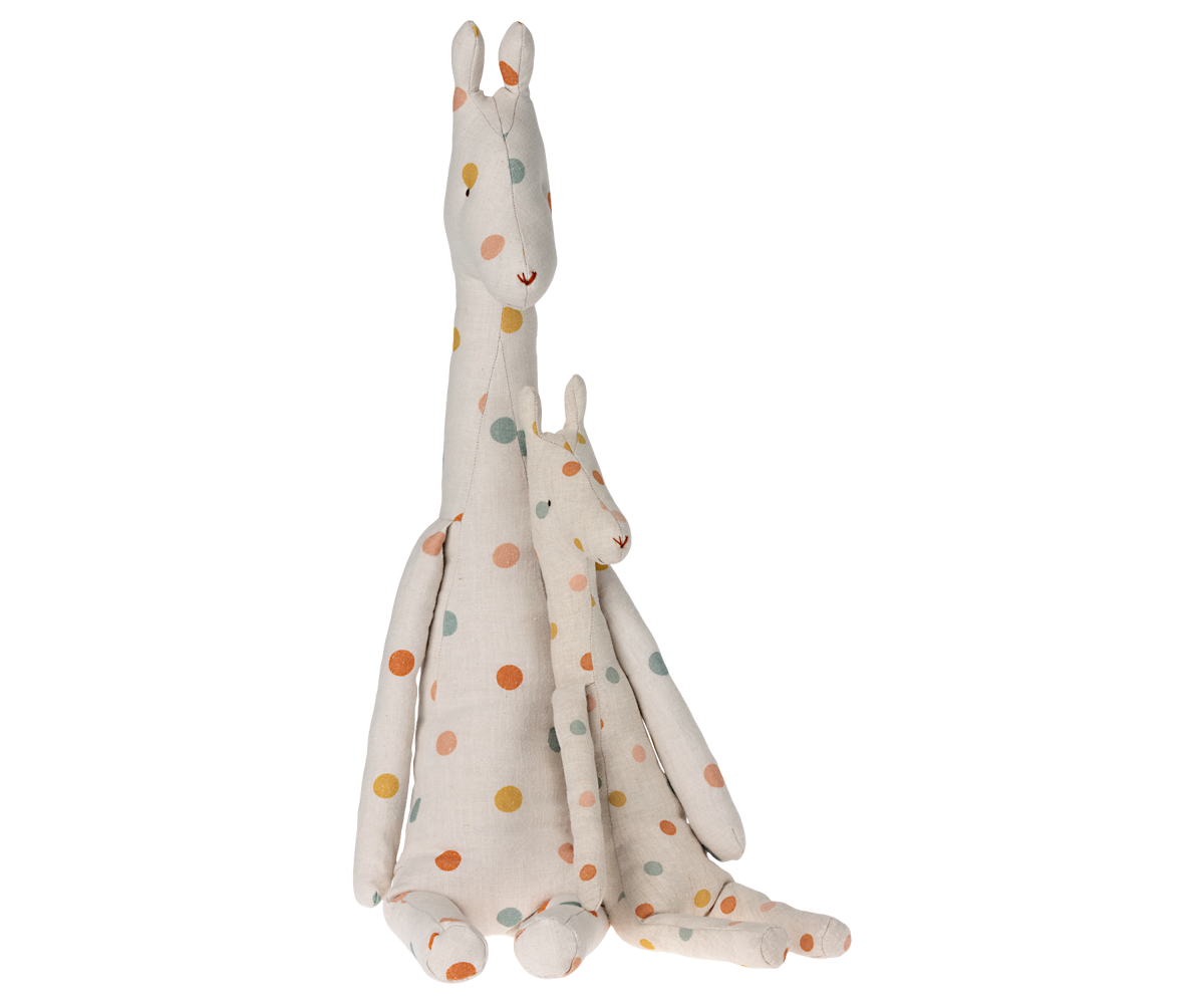Maileg Giraffe, Medium | Playroom Avenue