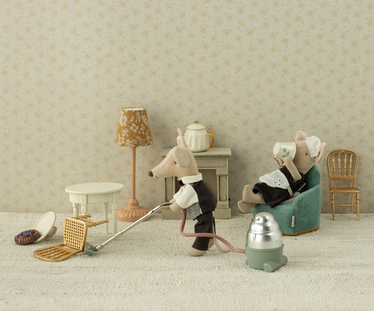 Maileg Waiter Mouse, Big Sister/Brother | Playroom Avenue