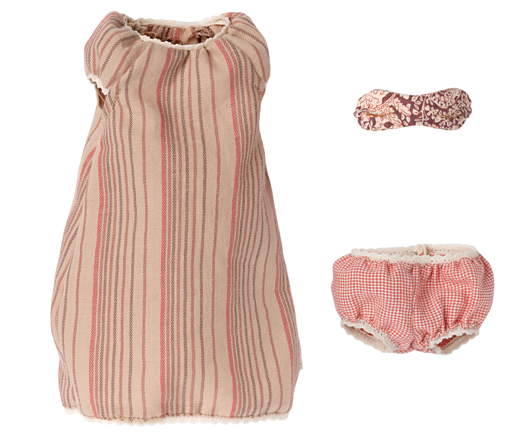 Maileg Medium Mouse in Nightgown | Playroom Avenue