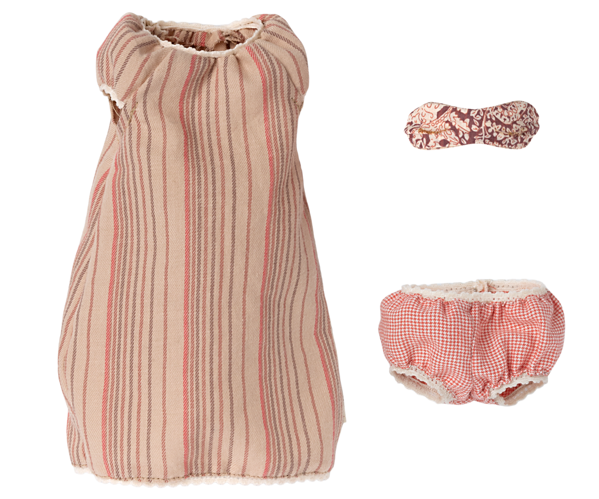 Maileg Medium Mouse in Nightgown | Playroom Avenue