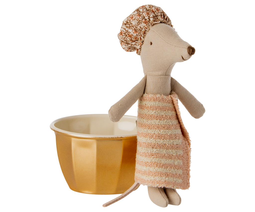 Maileg Wellness Mouse, Big Sister - Rose | Playroom Avenue