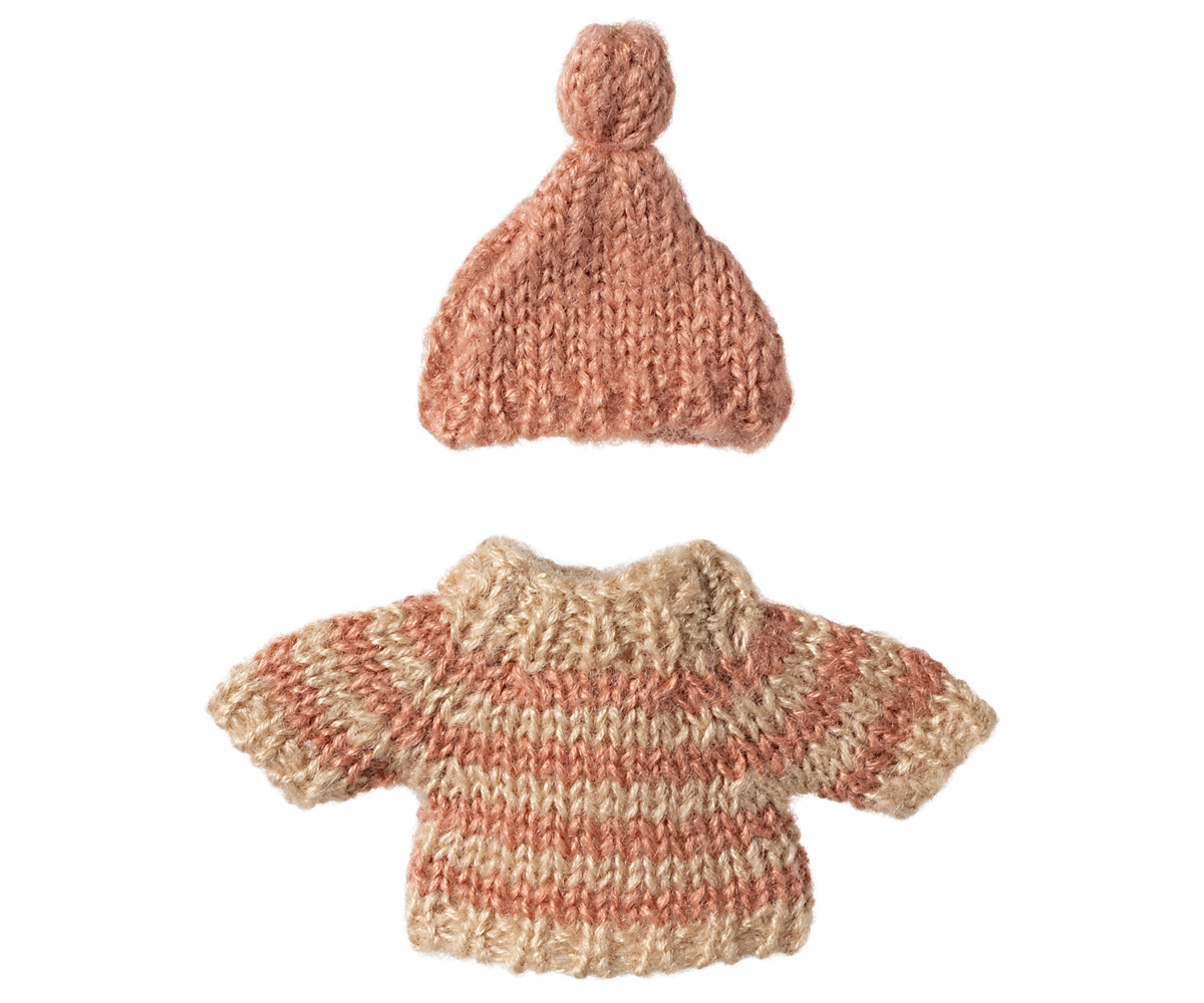 Maileg Knitted sweater and hat, Big sister mouse | Playroom Avenue