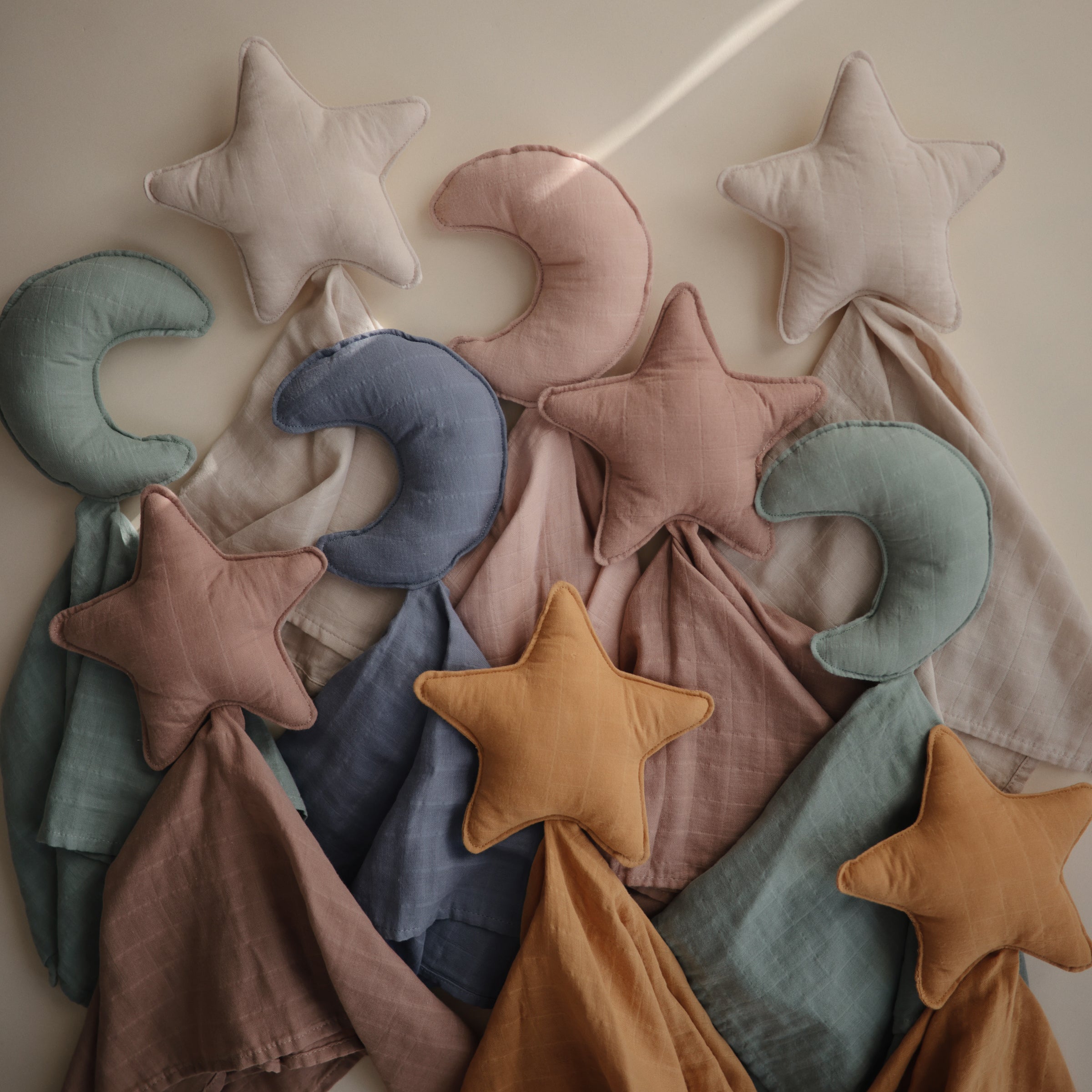 Mushie Star Lovey Blanket | Playroom Avenue