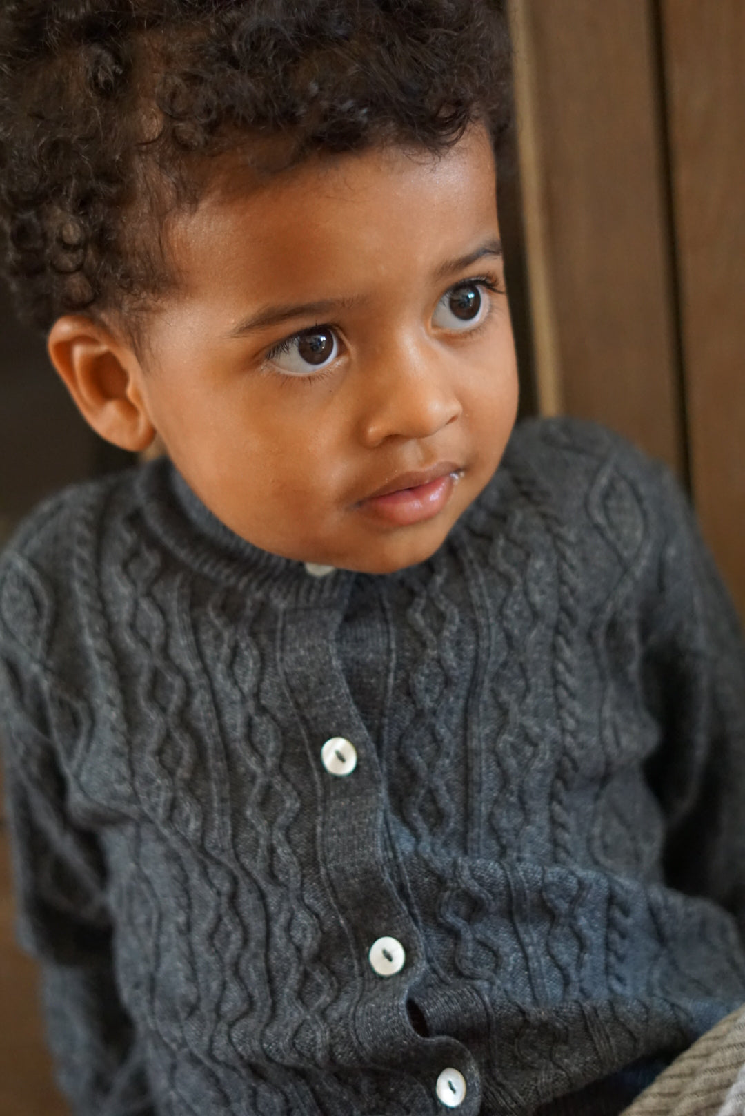 La Petit Lapin Cashmere & Merino Wool Cable Knit Cardigan | Dark Gray Melange | Playroom Avenue