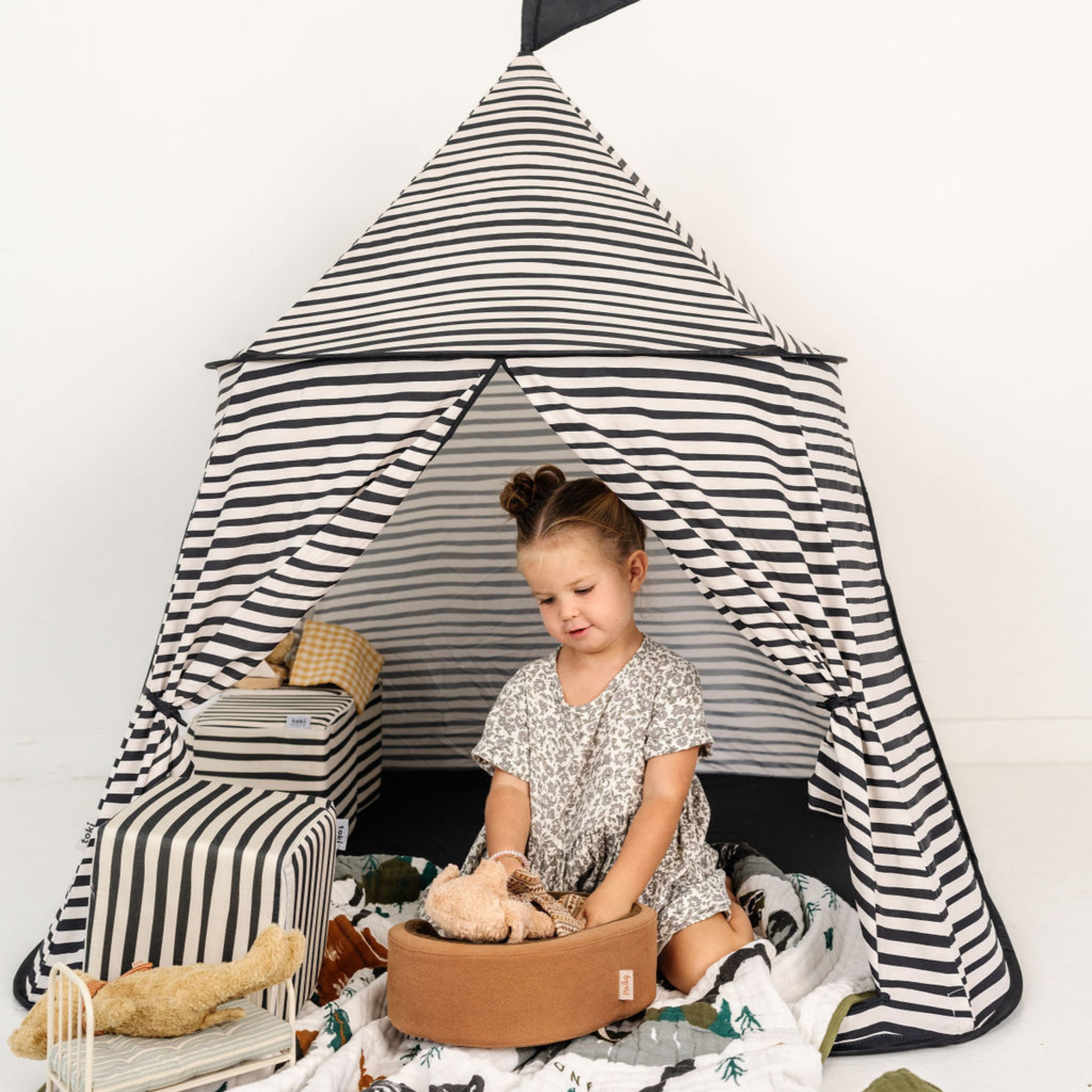 Toki Kids Bold Stripe Play Tent - Playroom Avenue