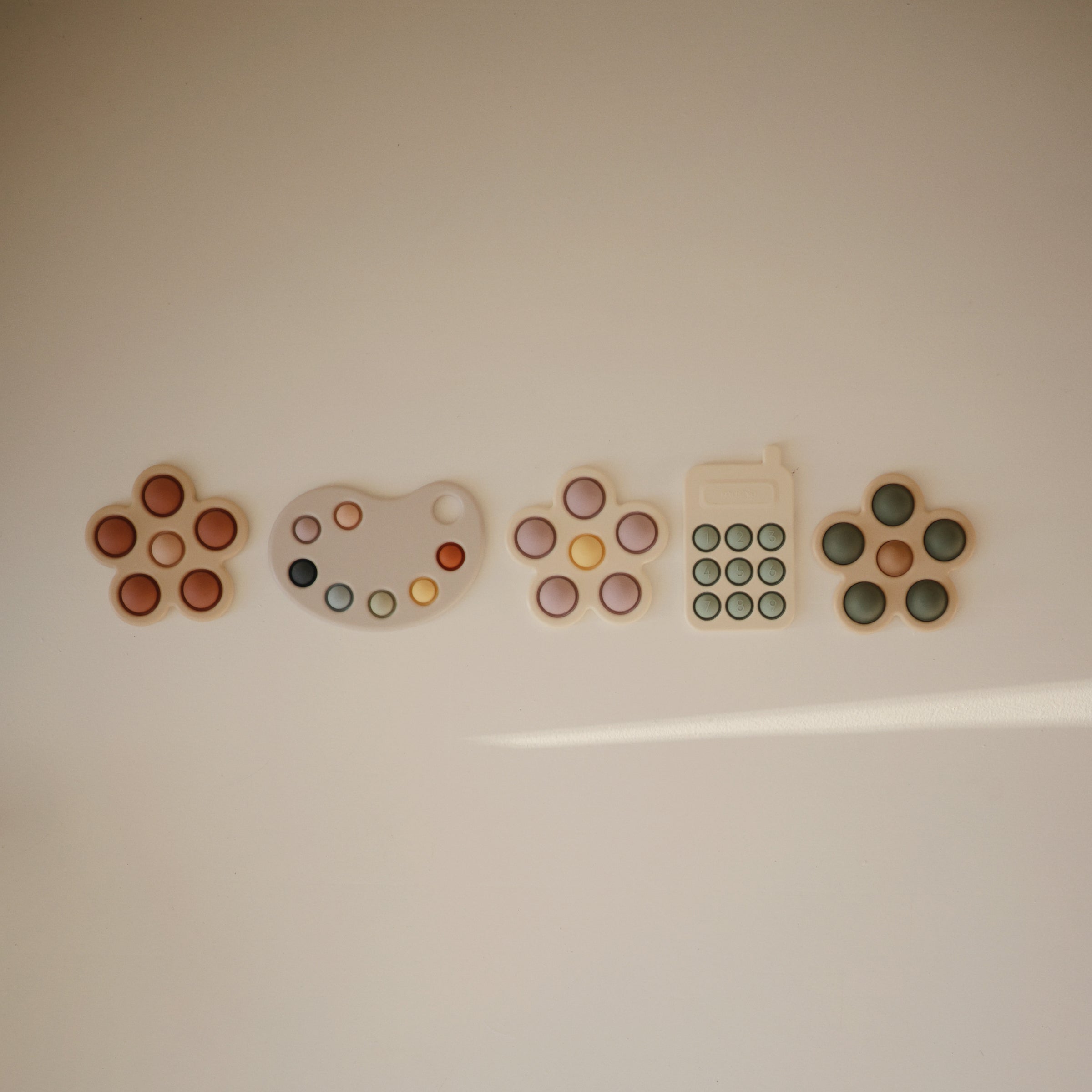 Mushie Paint Palette Press Toy | Playroom Avenue