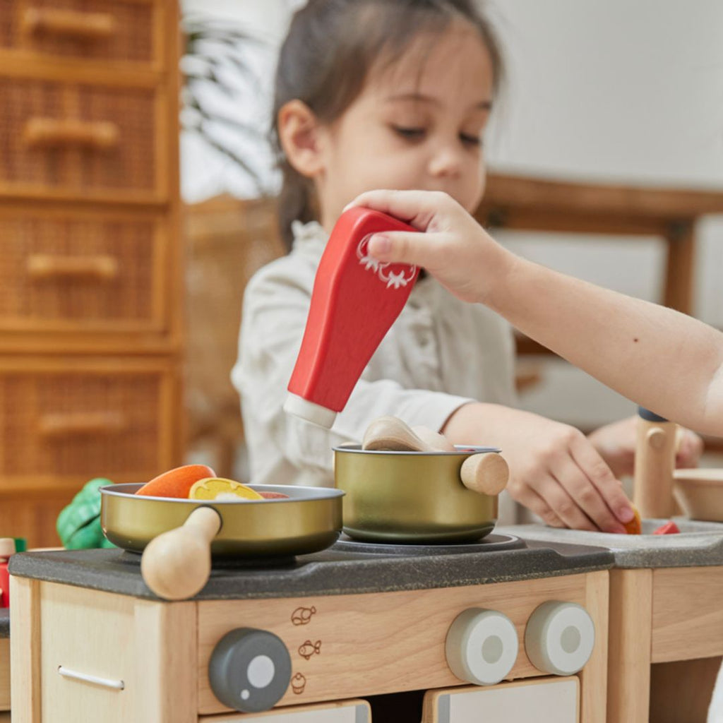 PlanToys Food & Beverage Set | Playroom Avenue