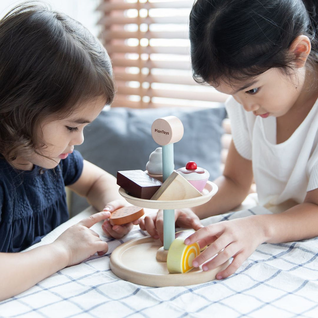 PlanToys Bakery Stand Set | Playroom Avenue