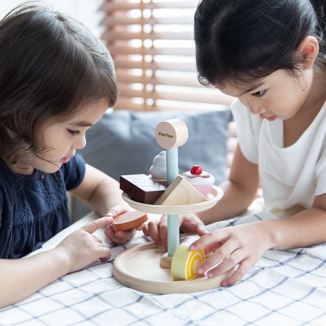 PlanToys Bakery Stand Set | Playroom Avenue