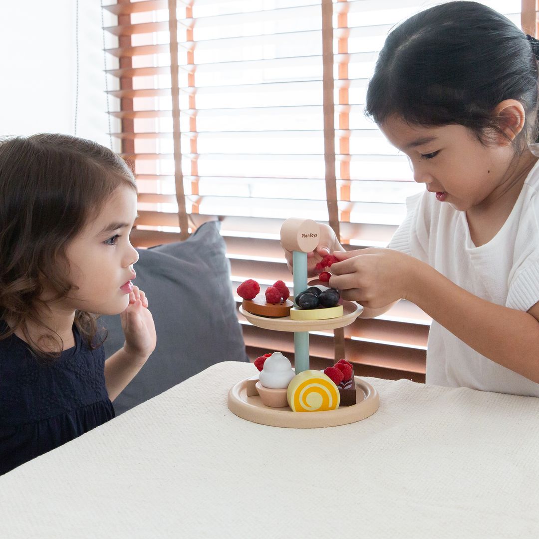 PlanToys Bakery Stand Set | Playroom Avenue