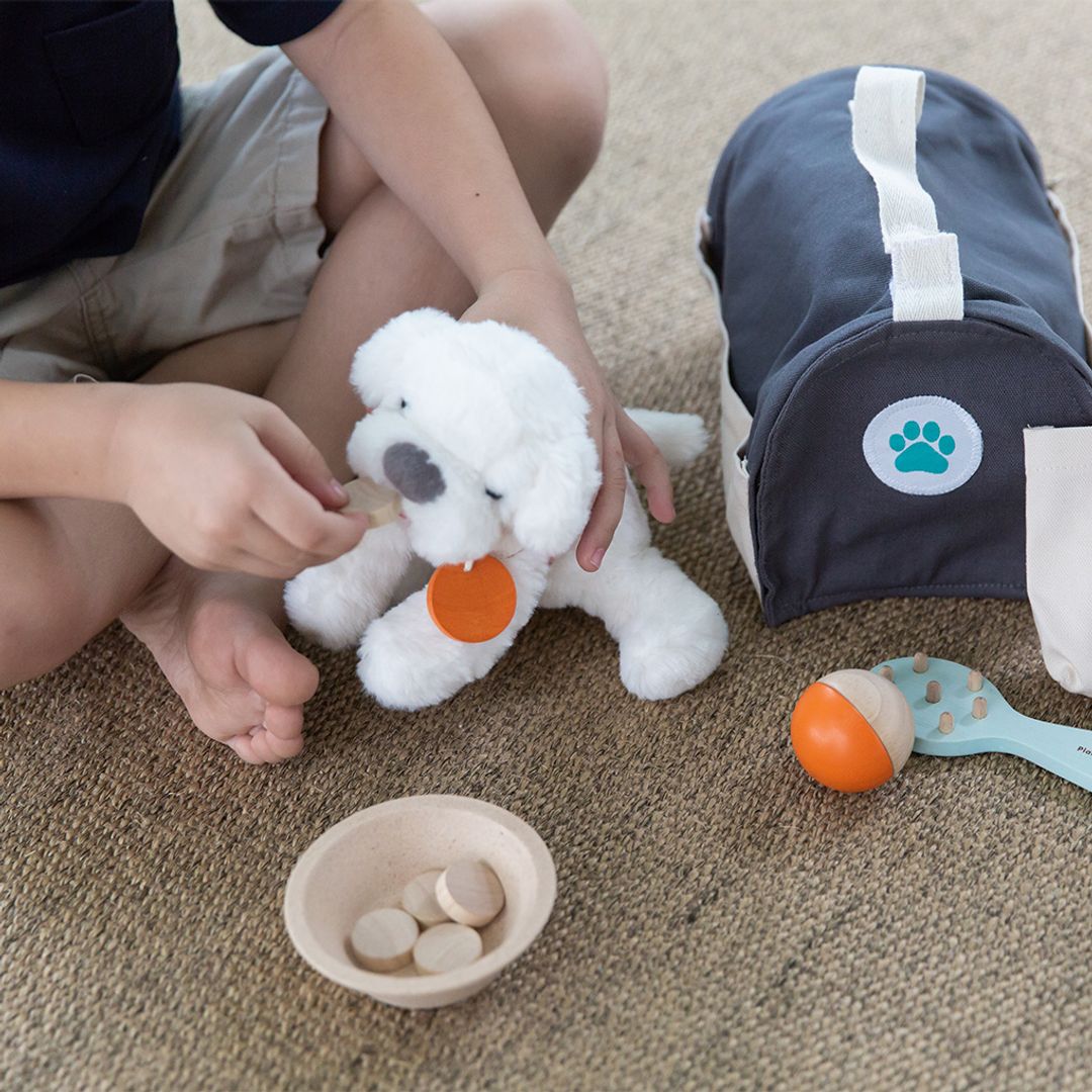 PlanToys Pet Care Set | Playroom Avenue
