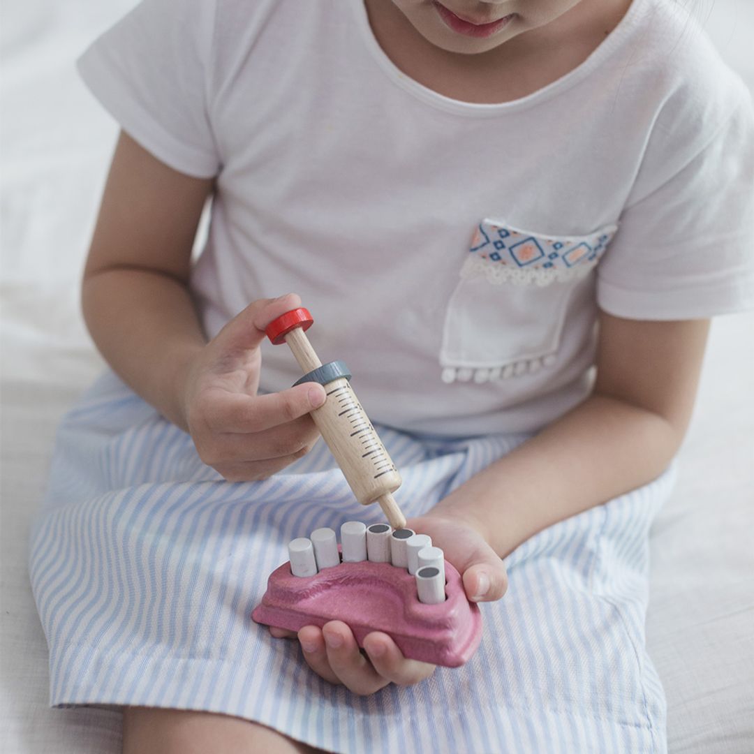 PlanToys Dentist Set | Playroom Avenue