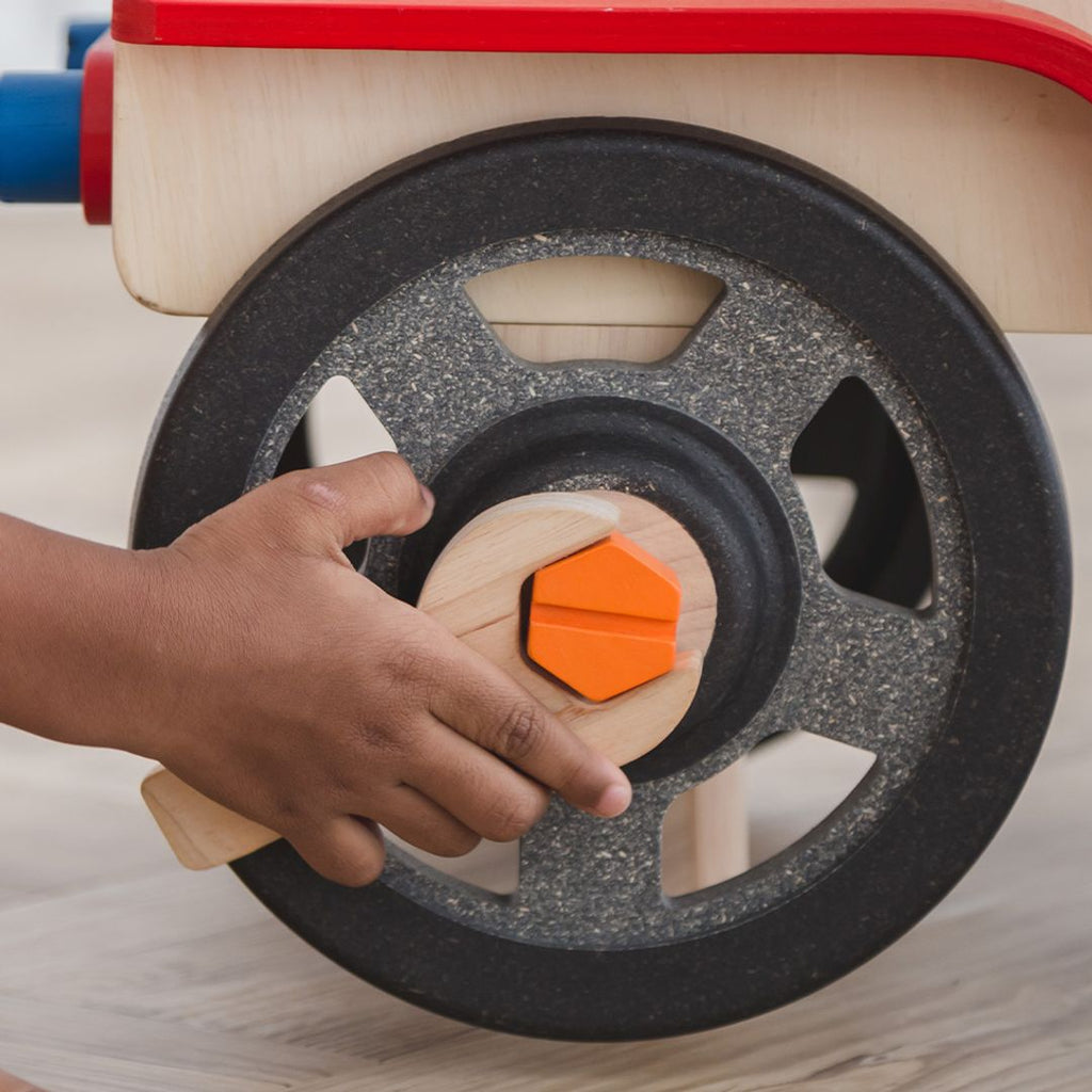 PlanToys Motor Mechanic | Playroom Avenue