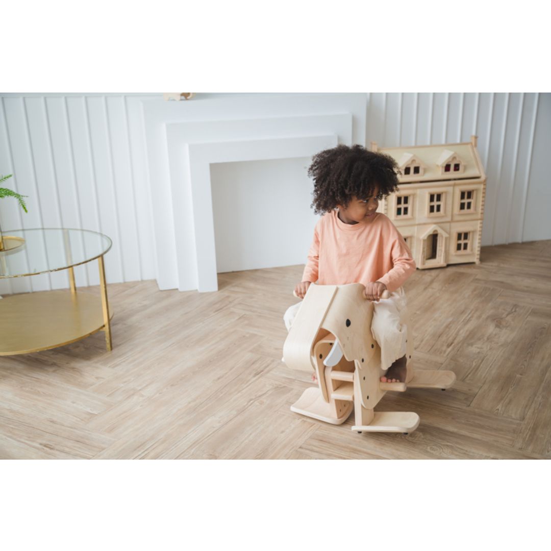 PlanToys Walking Elephant