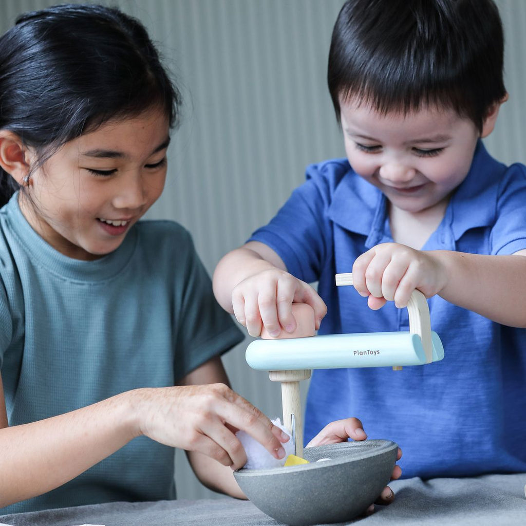 PlanToys Stand Mixer Set | Playroom Avenue