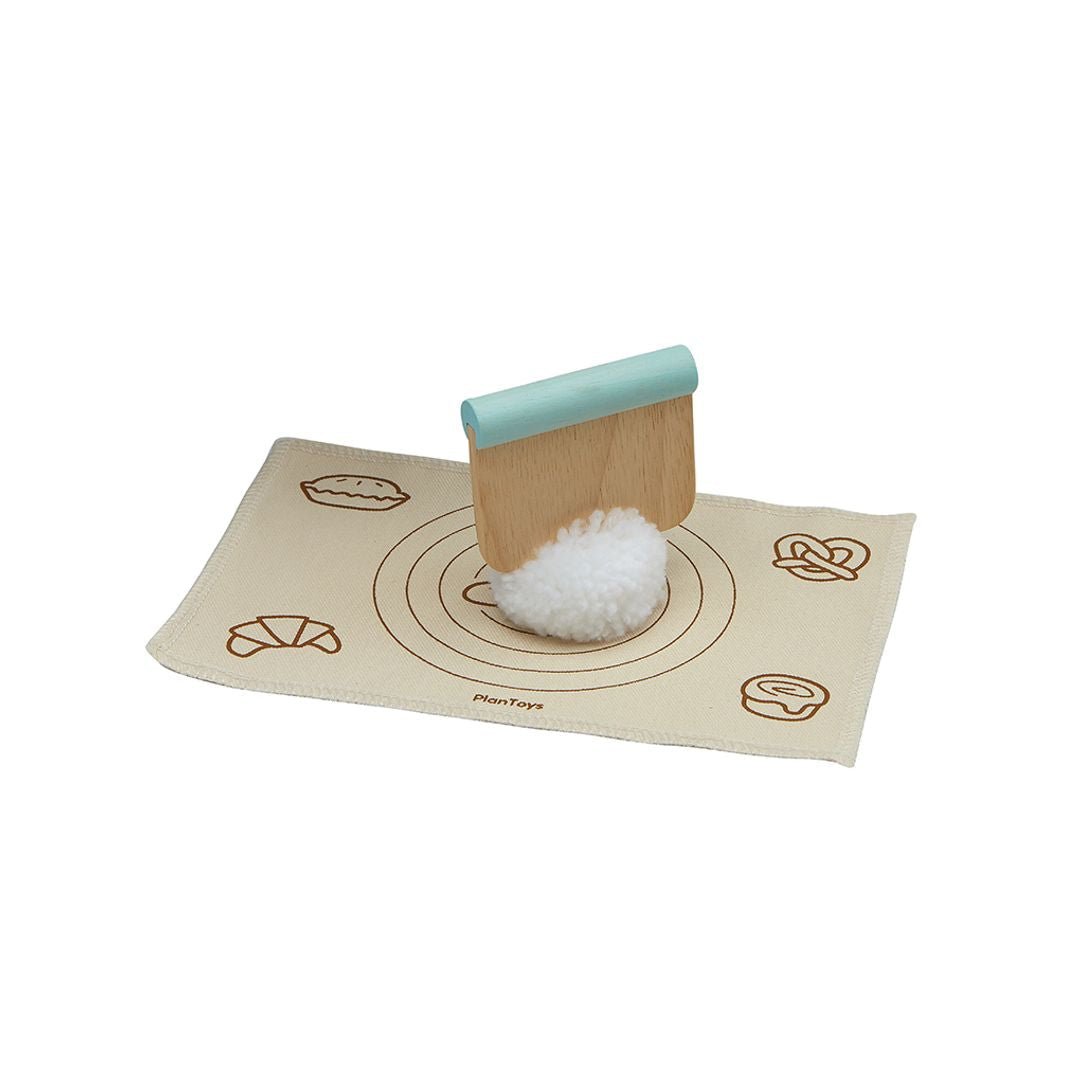 PlanToys Bread Loaf Set | Playroom Avenue