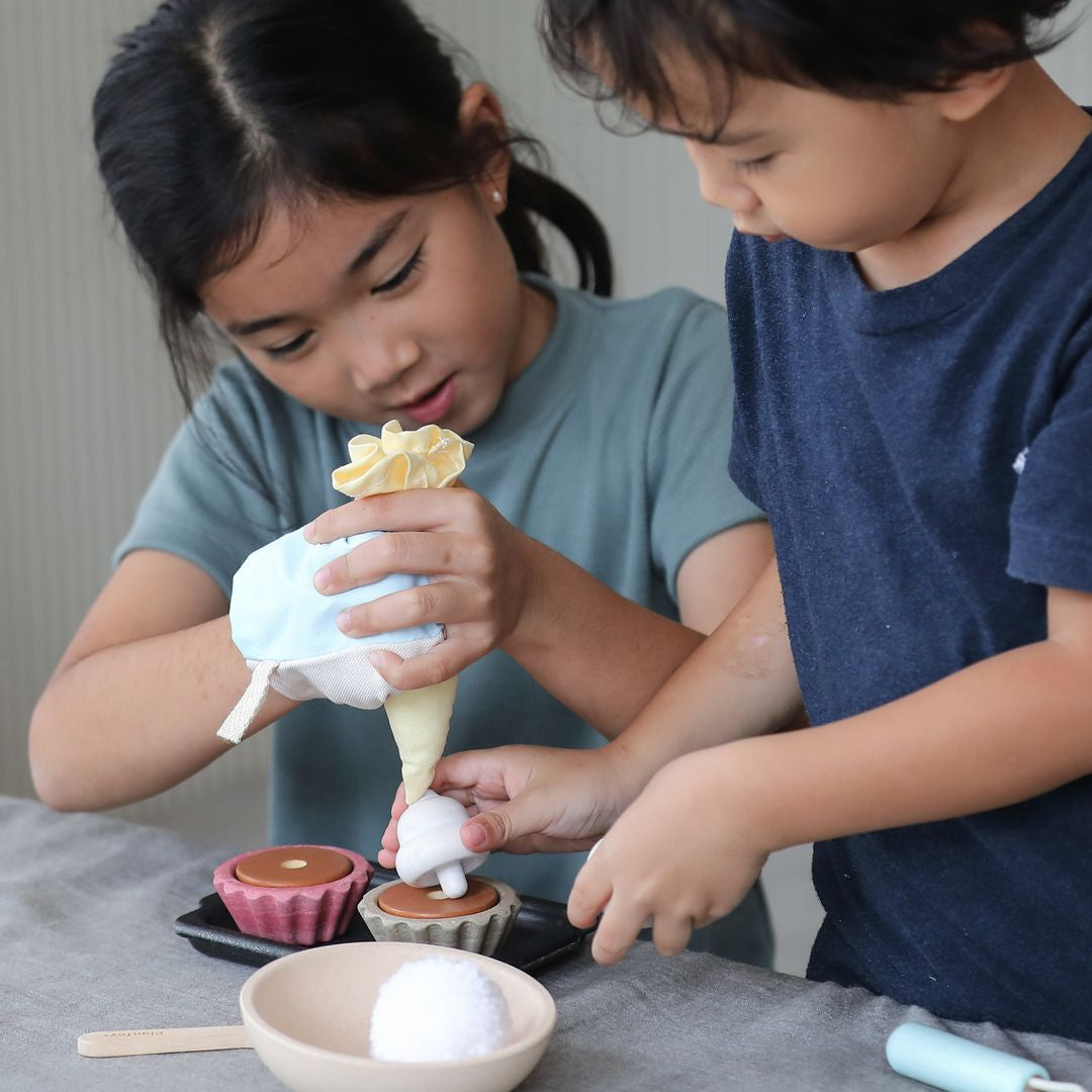 PlanToys Cupcake Set | Playroom Avenue