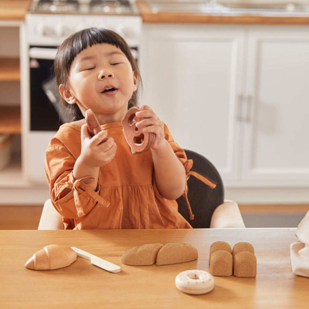 PlanToys Bread Set | Playroom Avenue