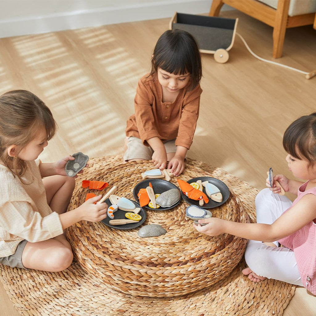 PlanToys Seafood Platter | Playroom Avenue