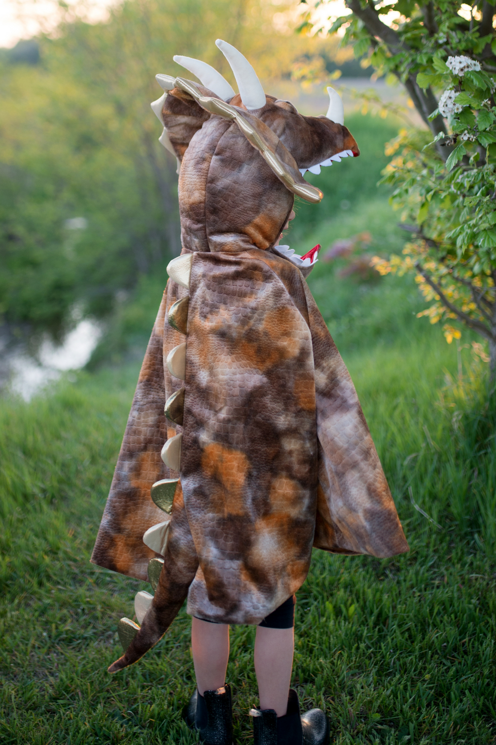 Great Pretenders Grandasaurus Triceratops Cape with Claws | Playroom Avenue
