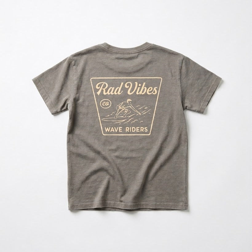 LITTLE RAD THINGS THE MAVERICKS TEE - FADED GREY