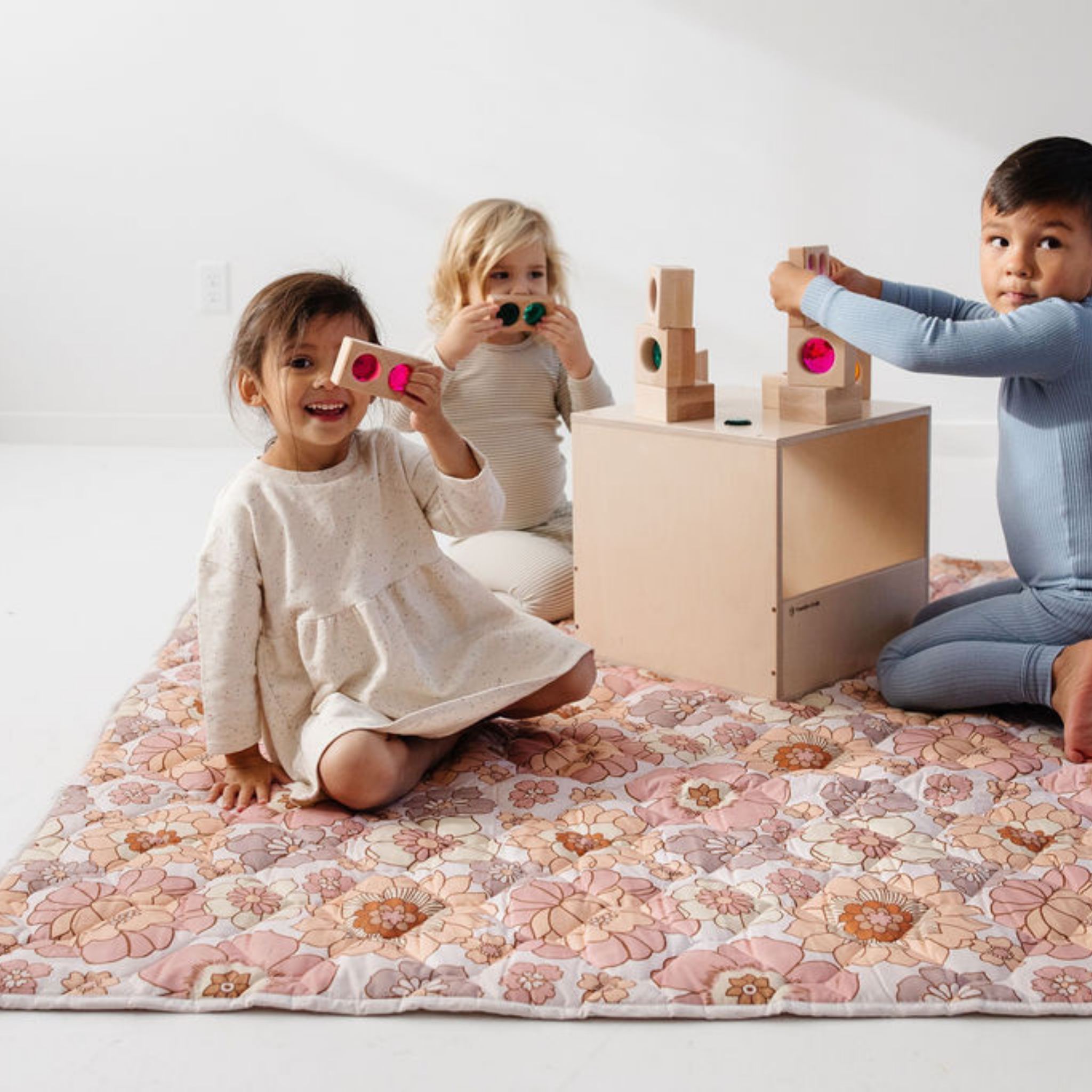 Toki Kids Blooms Picnic Blanket - Playroom Avenue