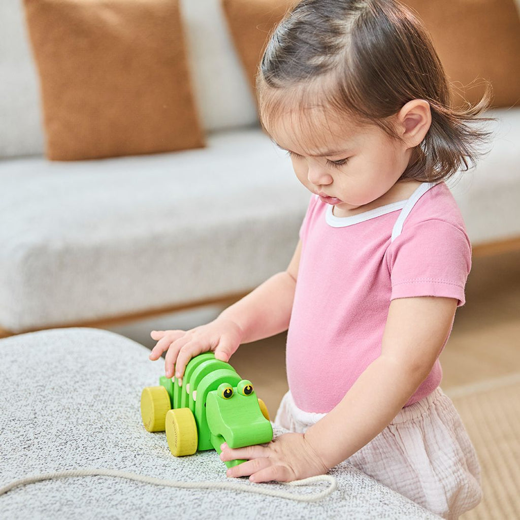 PlanToys Dancing Alligator | Playroom Avenue